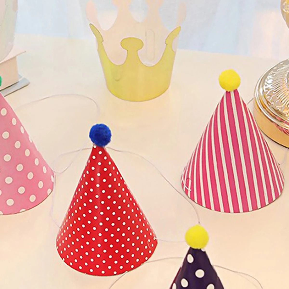 11 個の誕生日パーティートランペット誕生日帽子かわいい色 - Party Hat Cone のレビューと価格