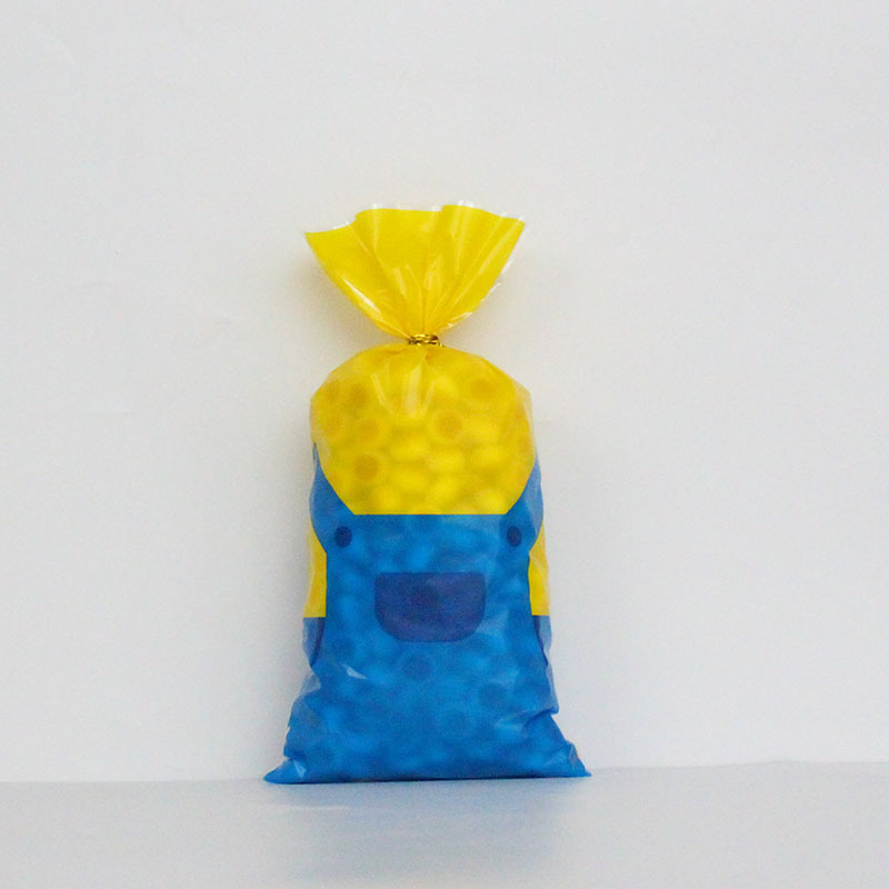 人気のミニオン柄100枚入り漫画誕生日パーティーデコレーショ - Party Favor Bag のレビューと価格